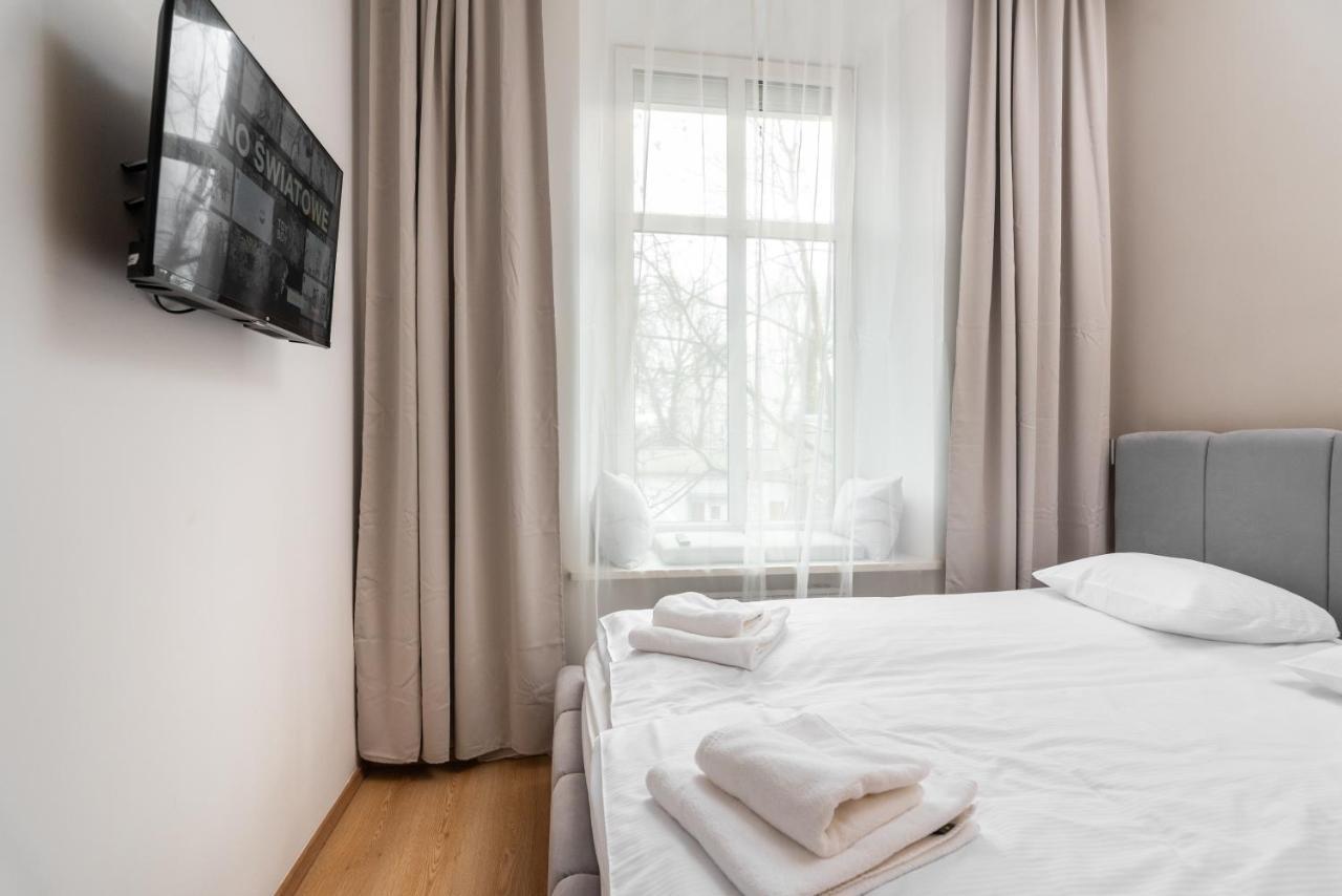 Modern Centrally Located Apartments - By Upstairs Краков Экстерьер фото